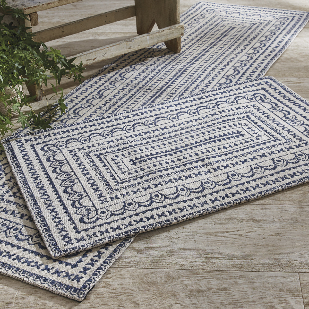 ZURI MEDALLION PRINTED RUG 2'X3' - NAVY