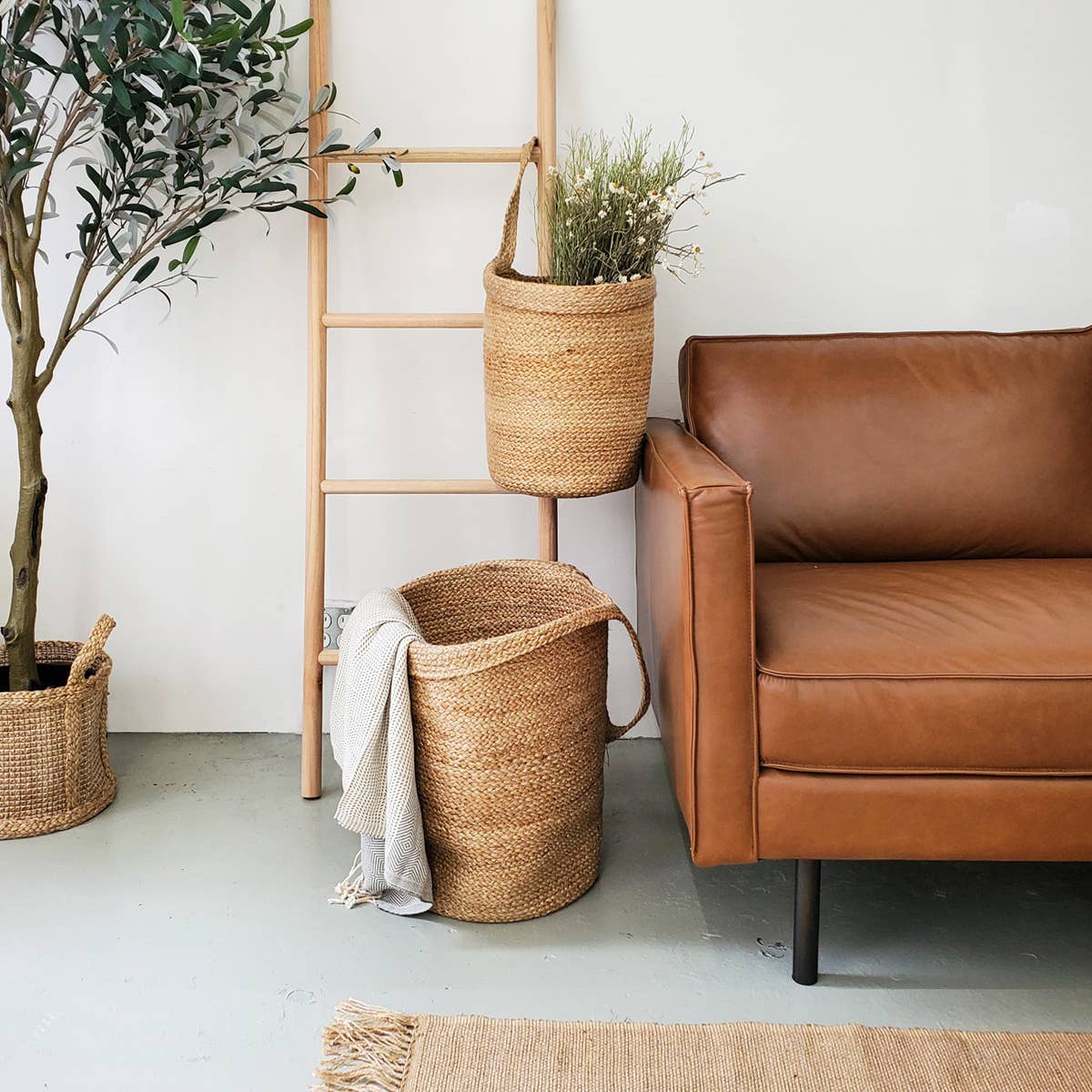 Handwoven Wicker Storage l Kata Wall Storage Basket