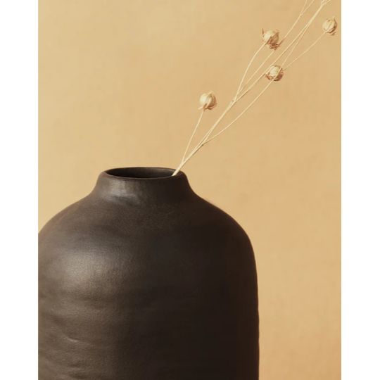 Handmade Yuri vase