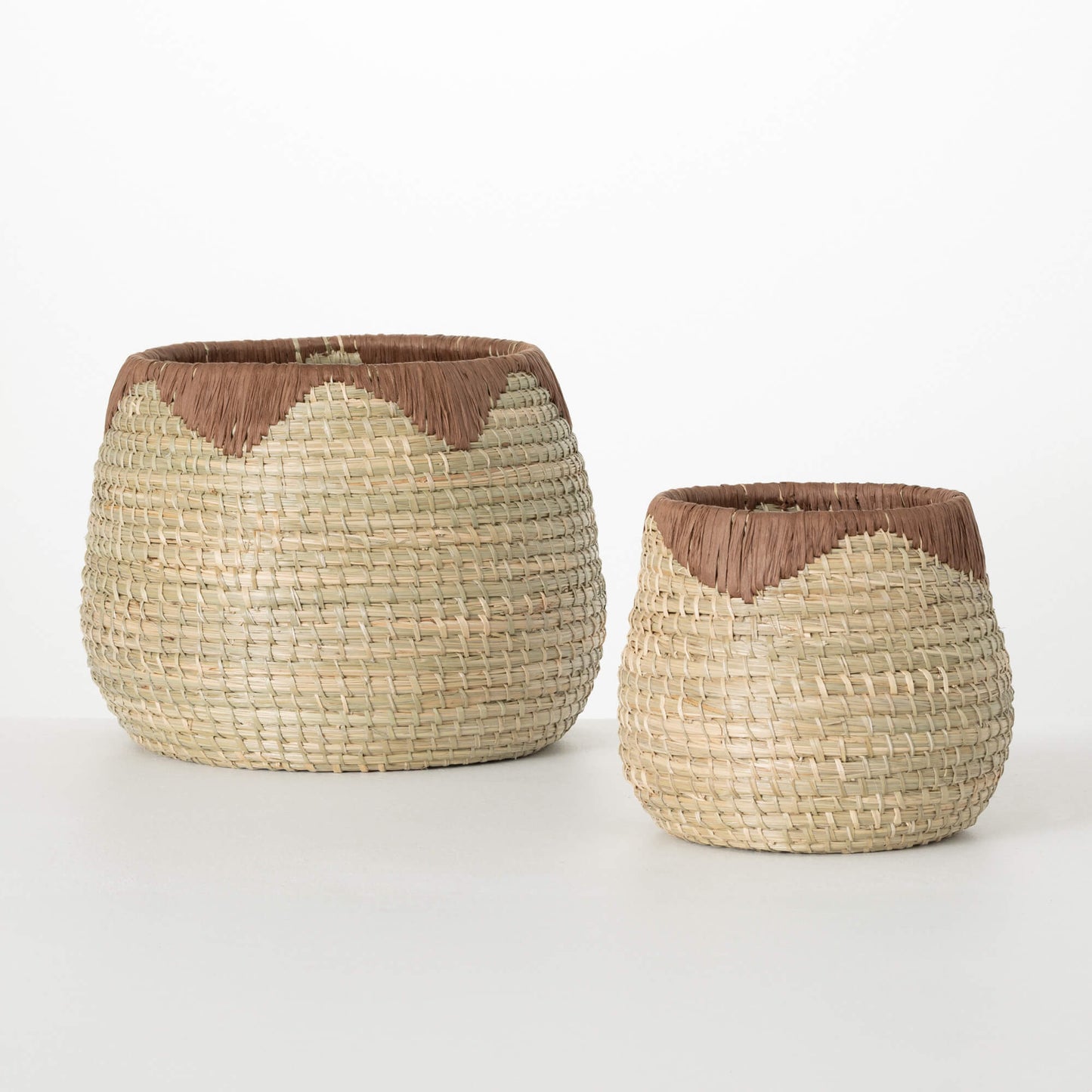 WOVEN SEA GRASS BASKET SET OF 2